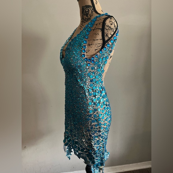 Turquoise rhinestone, nude mesh, one-of-a-kind samba dress (Queen or Muse) - Picture 10 of 10